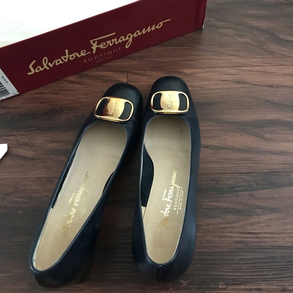 Shoes 👠 - Picture 2 of 4